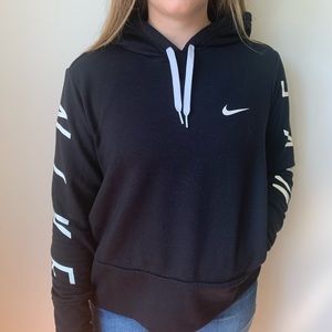 ✨NIKE SWEATER